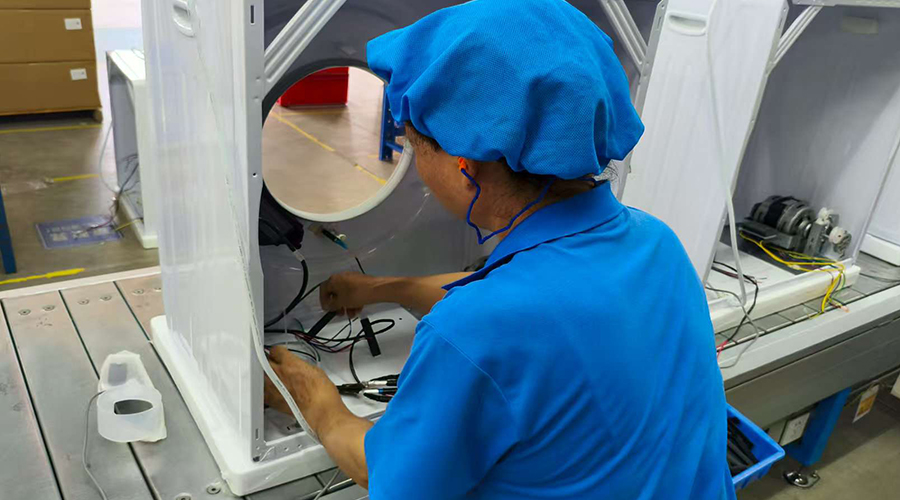 一機(jī)多能，呵護(hù)全家衣物