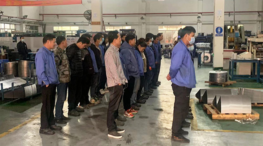 保健康 趕生產！金環(huán)電器早會叮囑員工注意防疫