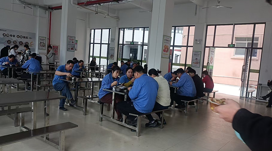 金環(huán)食堂，美味與關(guān)懷的港灣
