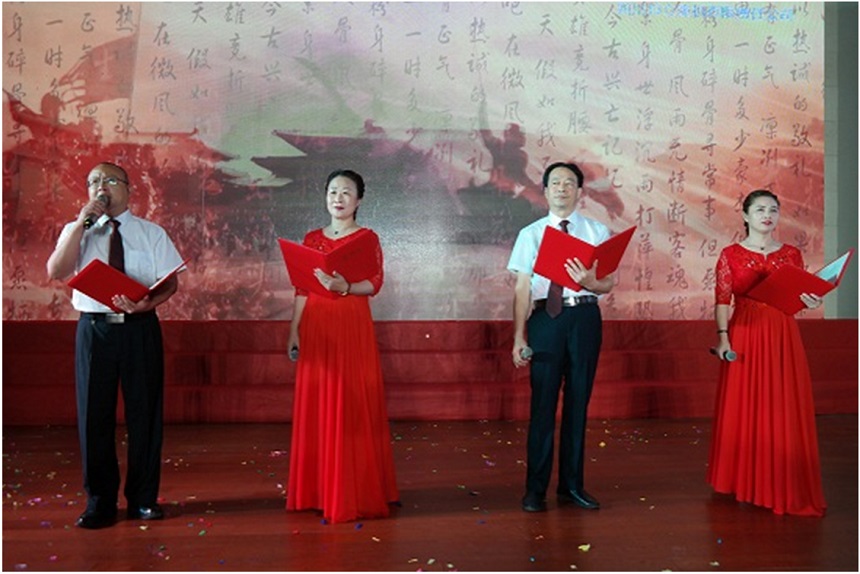 詩(shī)朗誦.jpg