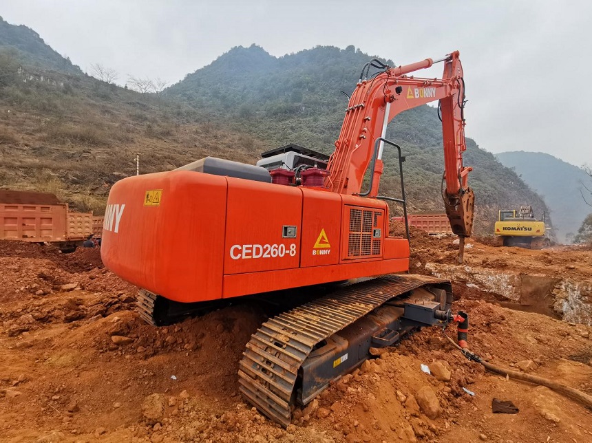 CED260-8挖掘機(jī).jpg CED260-8挖掘機(jī).jpg