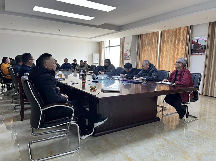 邦立重機(jī)培訓(xùn)會現(xiàn)場.png 邦立重機(jī)培訓(xùn)會現(xiàn)場.png