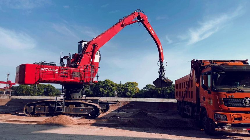 1742783136652609.png 雙動力抓料機.png