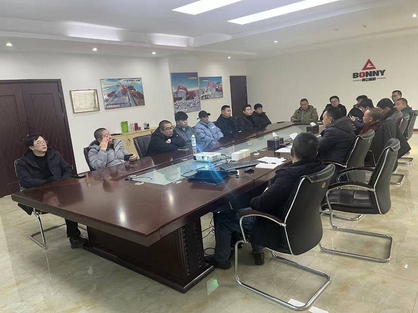 抓鋼機(jī).png 抓鋼機(jī).png